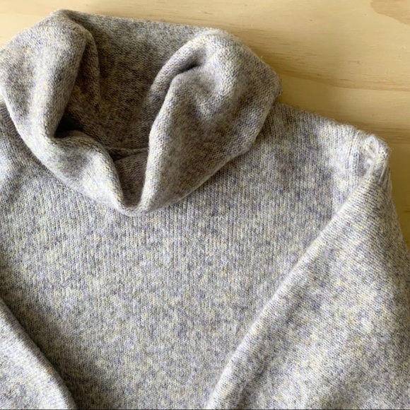 Max Edition Turtle Neck Sweater - Picture 2 of 7